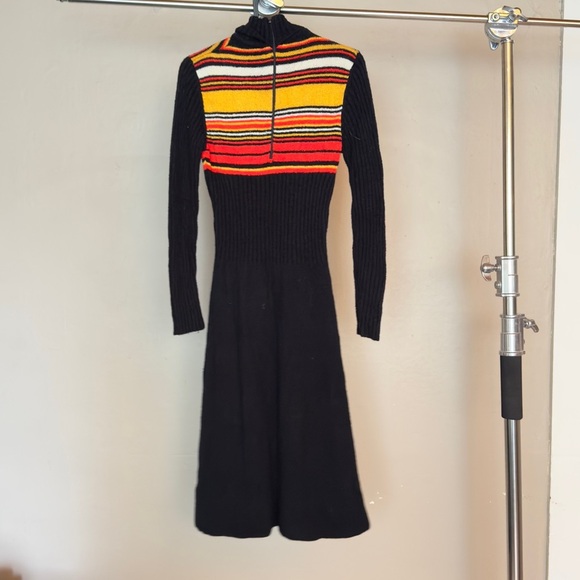 Vintage 70s Terry A-Line Dress - Picture 6 of 9